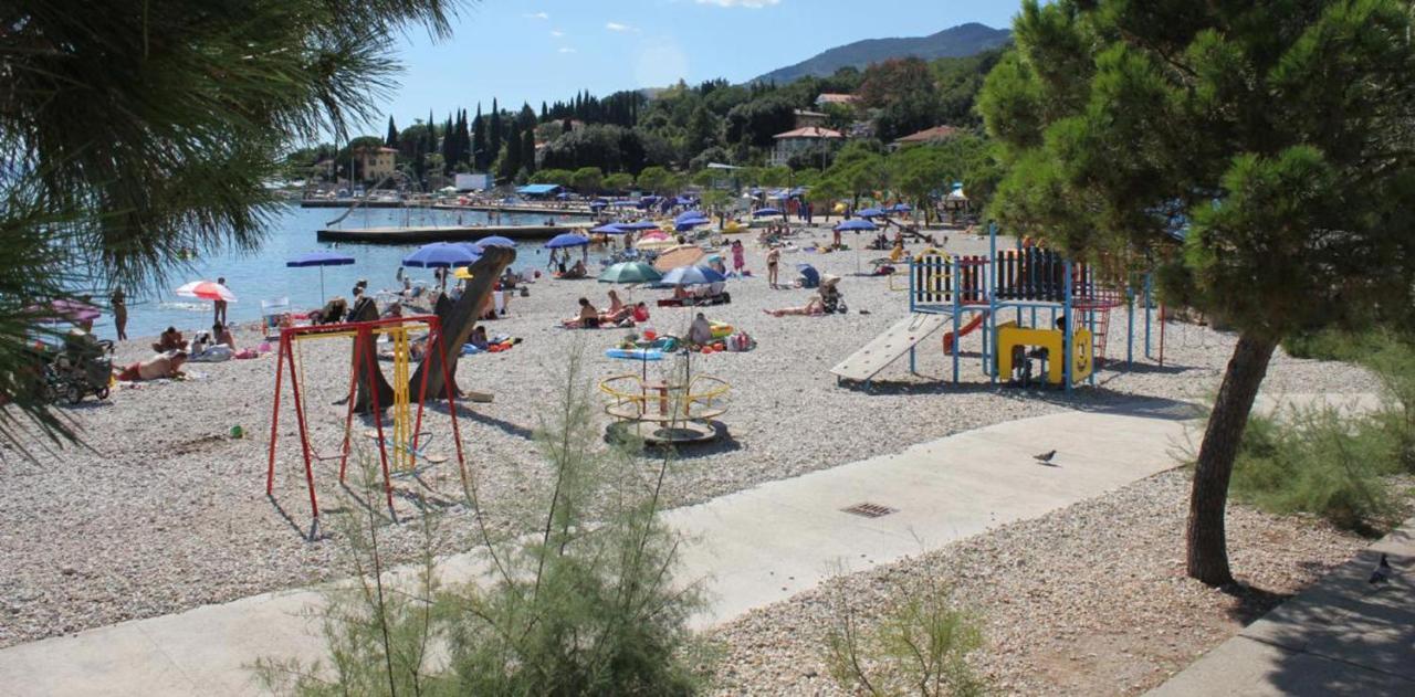 Apartman Vida Icici Bagian luar foto