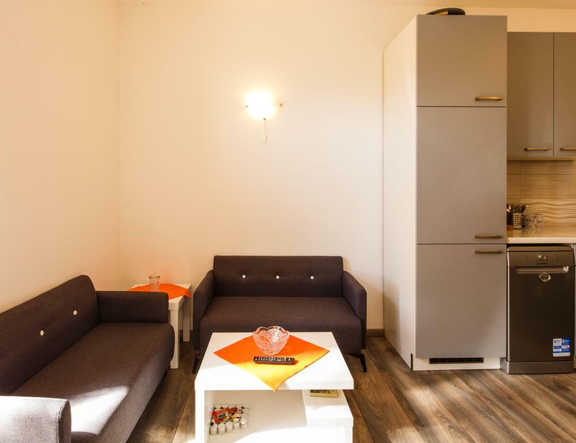 Apartman Vida Icici Bagian luar foto